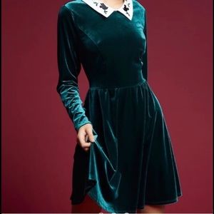 Hot Topic NWT Green Velvet Mickey & Minnie Holly Collar New Year Dress Size XL